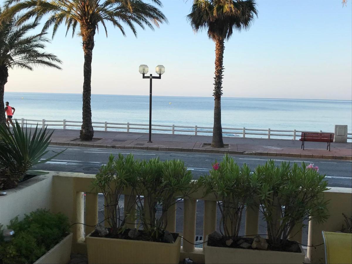 Plage Du Midi Cannes Exteriér fotografie