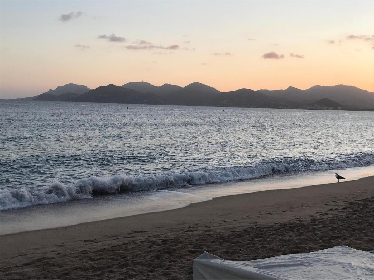 Plage Du Midi Cannes Exteriér fotografie